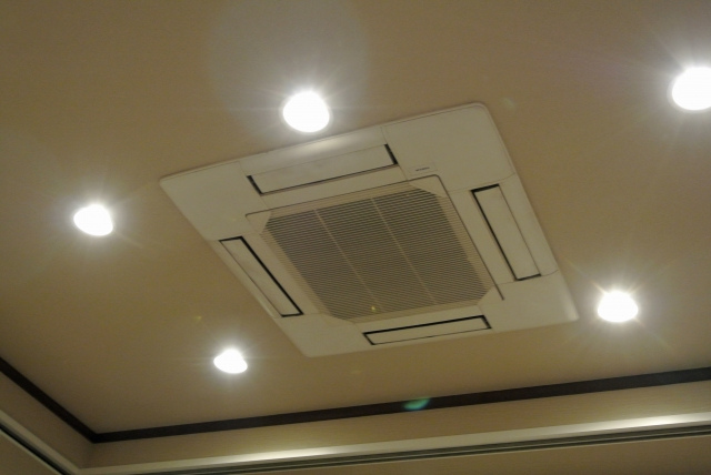 埼玉で店舗用エアコン工事をお考えなら、取り付けや交換に対応した有限会社ノグチ